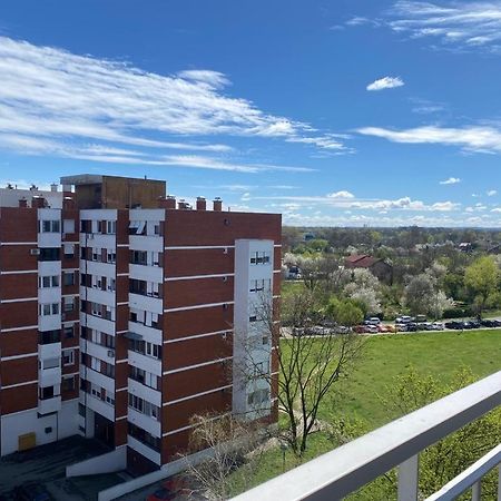 Apartment Vrbani Zagreb Buitenkant foto
